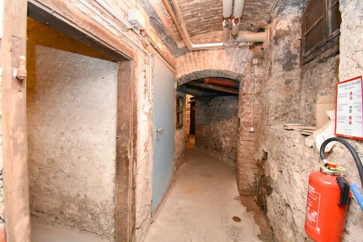 Gewerbeimmobilie kaufen in Graz – 1 075 m², € 2.350.000 – Bild 16 von 20