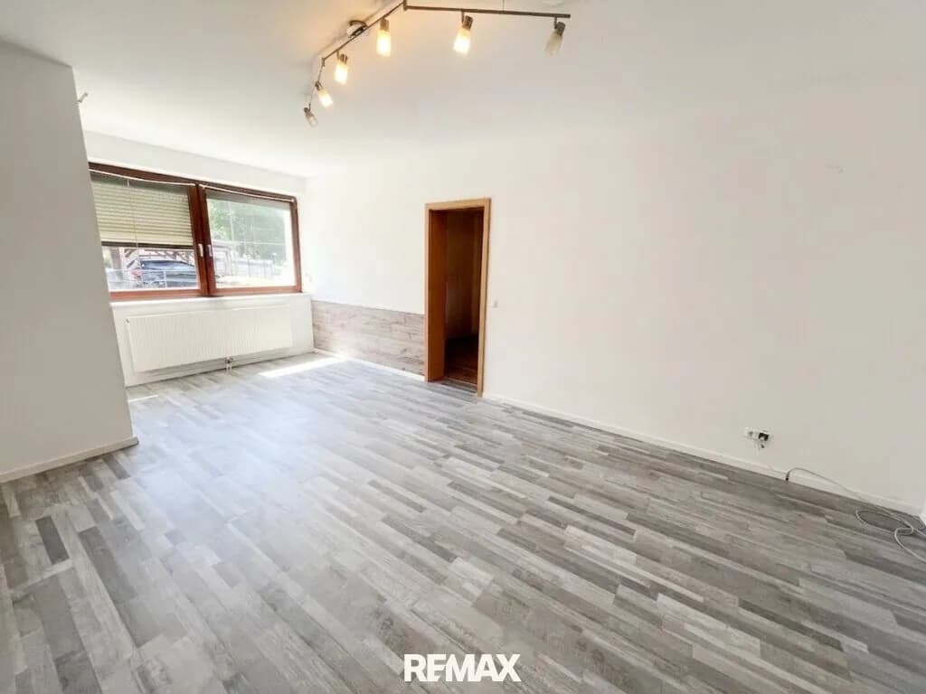 4-Zimmer-Wohnung kaufen in Neunkirchen – 85 m², € 115.000 – Bild 3 von 18