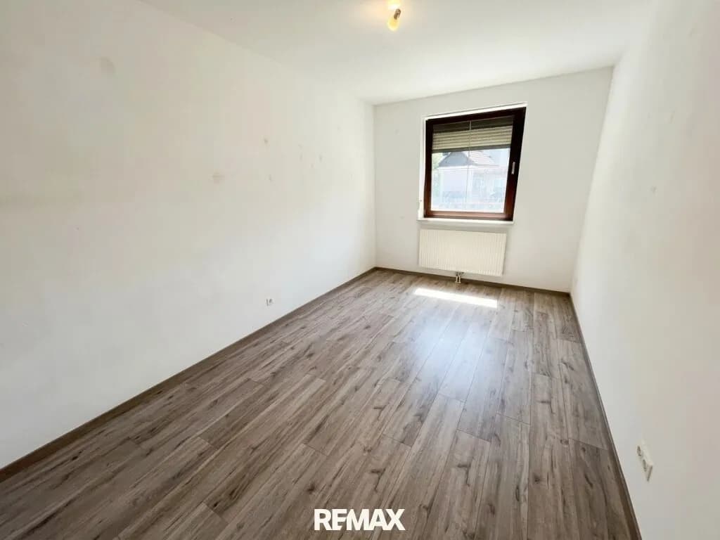 4-Zimmer-Wohnung kaufen in Neunkirchen – 85 m², € 115.000 – Bild 8 von 18