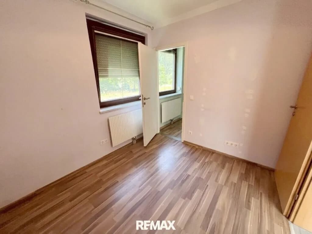 4-Zimmer-Wohnung kaufen in Neunkirchen – 85 m², € 115.000 – Bild 10 von 18