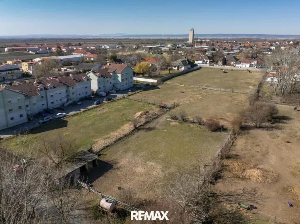 Grundstück kaufen in Neusiedl am See – 10 000 m², € 2.900.000 – Bild 2 von 9
