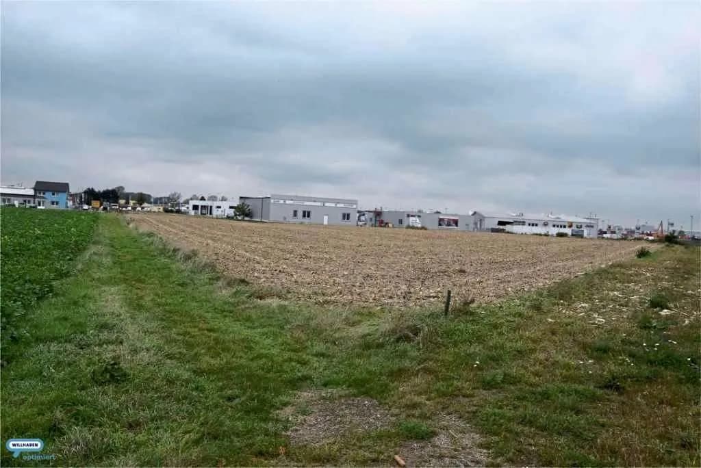 Immobilie mieten in Tulln – 2 080 m², € 1