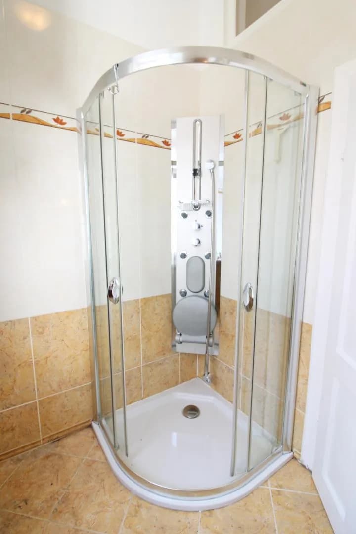 3-Zimmer-Wohnung kaufen in Gmunden – 92 m², € 258.000 – Bild 10 von 13