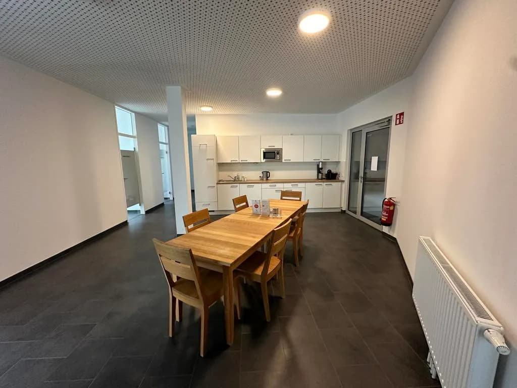 Gewerbeimmobilie mieten in Wien – 7 m², € 250 – Bild 2 von 8