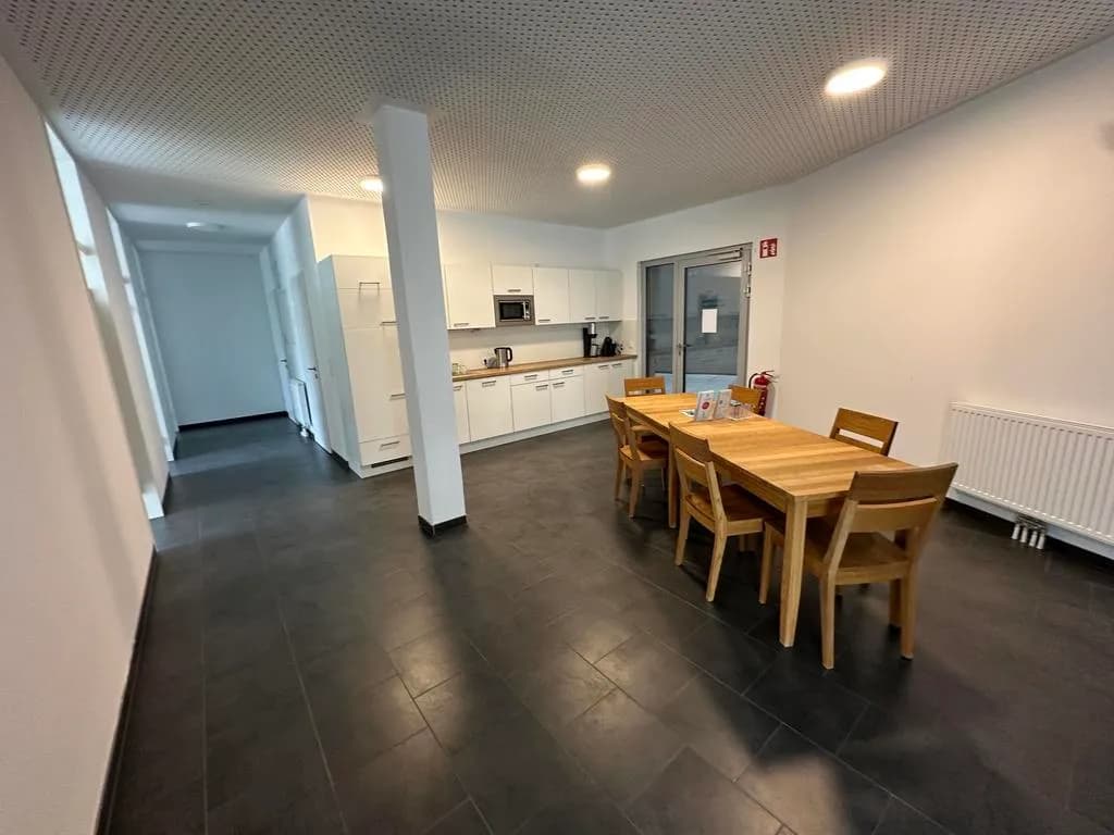Gewerbeimmobilie mieten in Wien – 7 m², € 250 – Bild 4 von 8