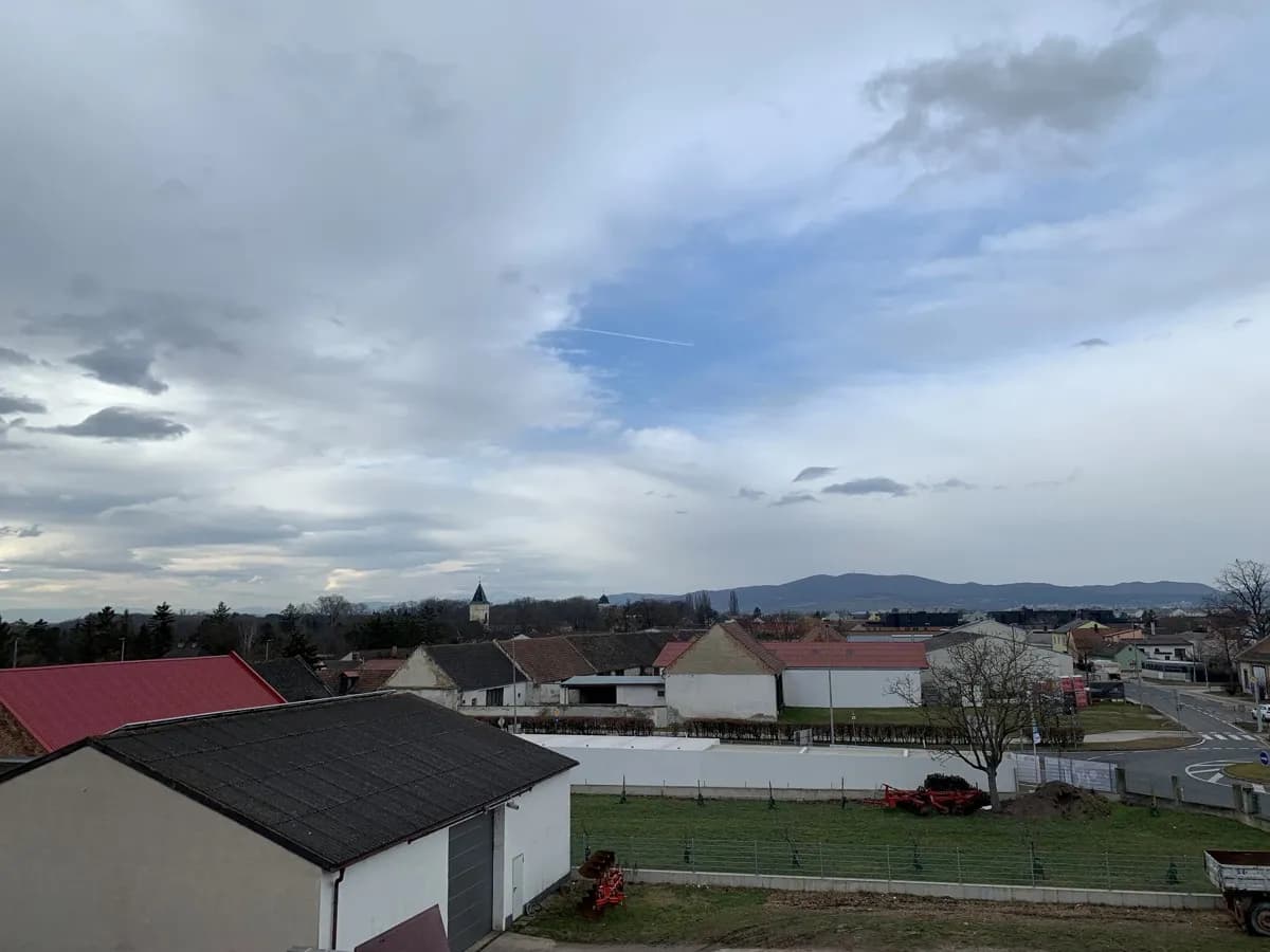 5-Zimmer-Wohnung mieten in Mödling – 117,64 m², € 1.999