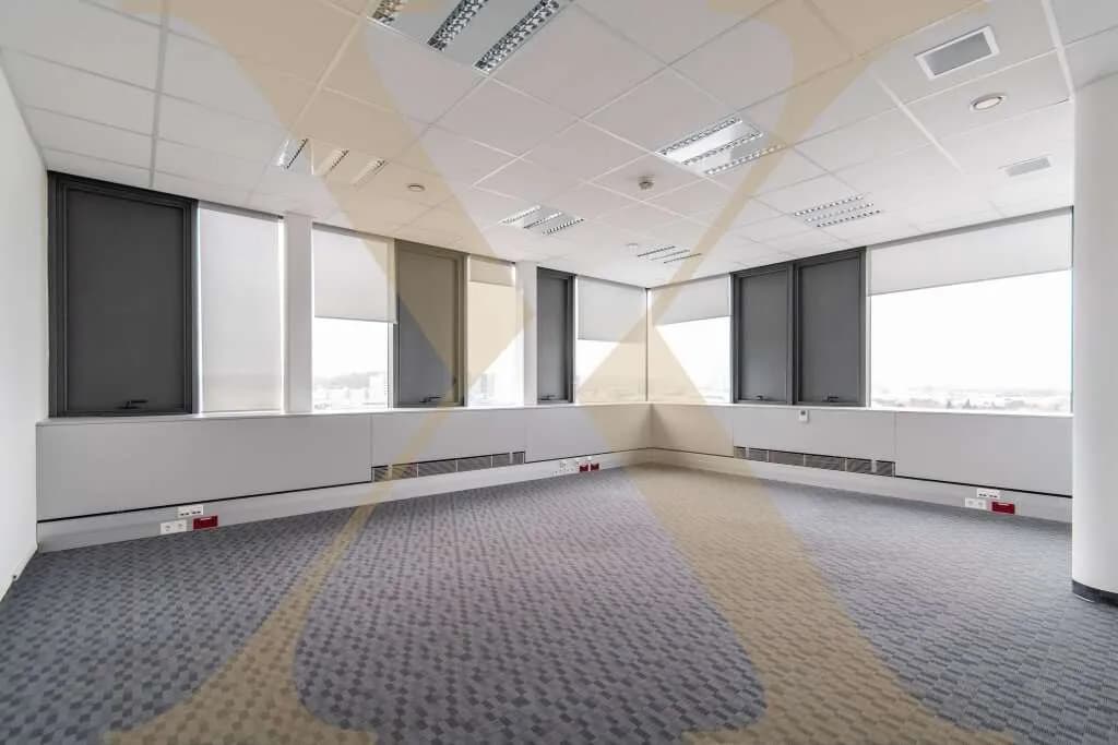 Gewerbeimmobilie mieten in Wels – 339 m², € 5.915