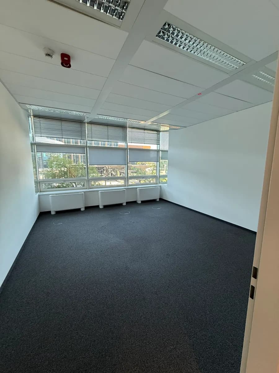 Gewerbeimmobilie mieten in Wien – 1 792 m², € 15 – Bild 16 von 23
