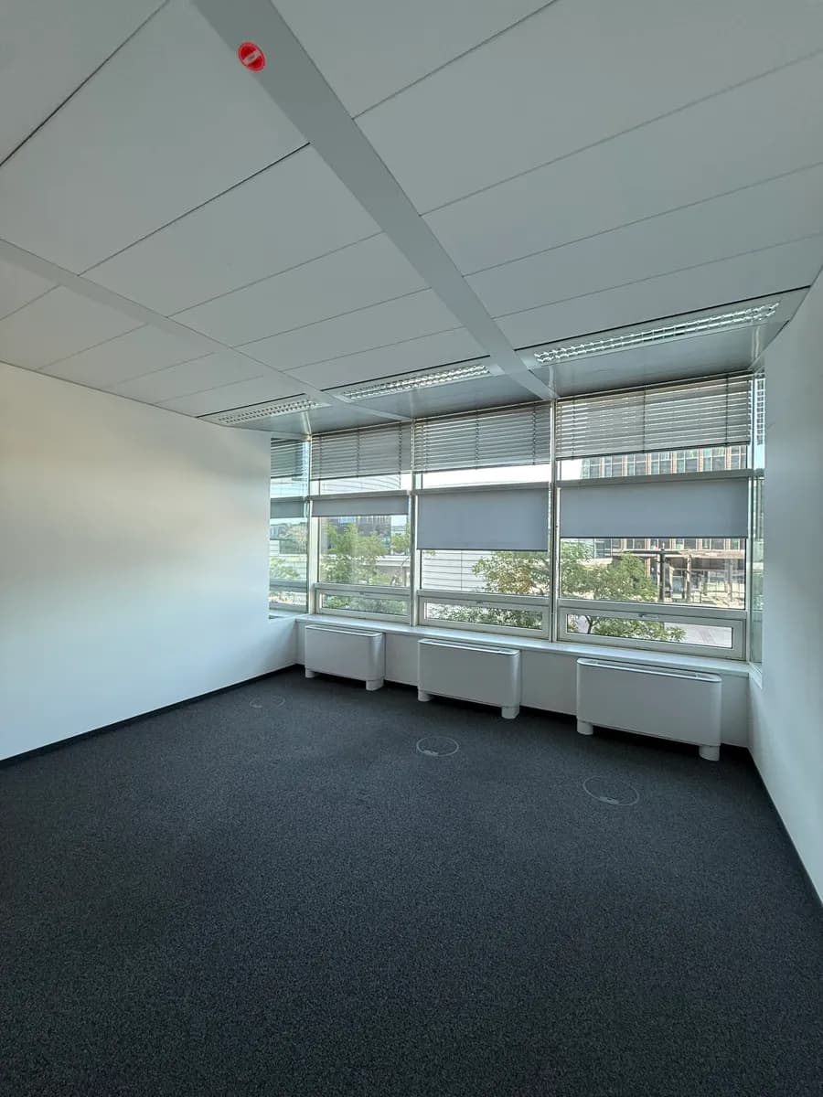 Gewerbeimmobilie mieten in Wien – 1 792 m², € 15 – Bild 17 von 23