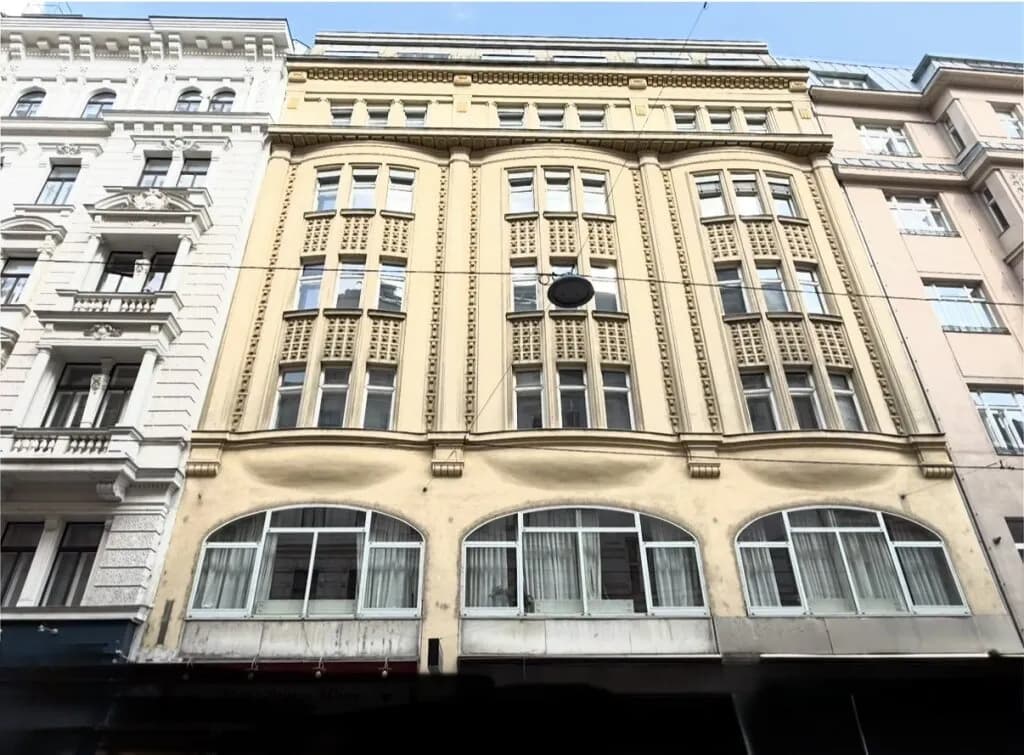 6-Zimmer-Gewerbeimmobilie mieten in Wien – 249 m², € 3.513