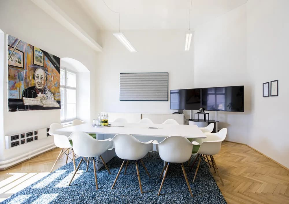 Gewerbeimmobilie mieten in Graz – 1 183 m², € 13