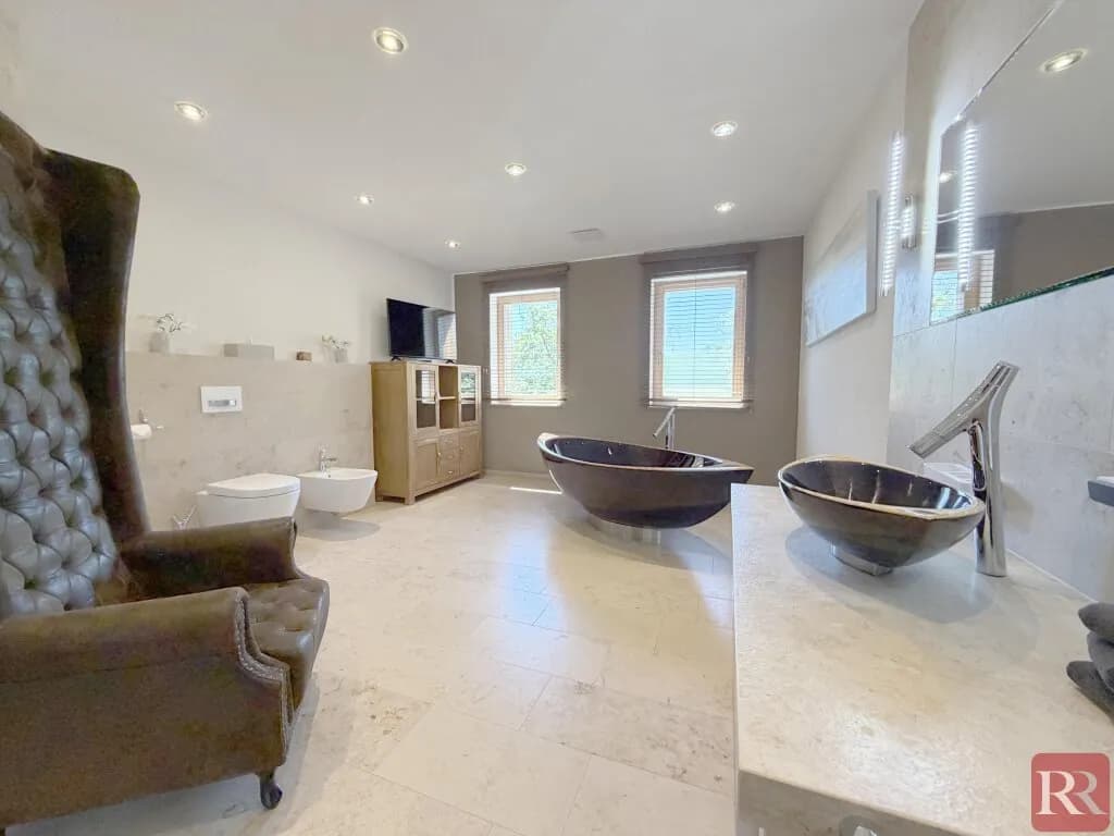 11-Zimmer-Haus kaufen in Melk – 682,57 m², € 2.650.000 – Bild 12 von 17