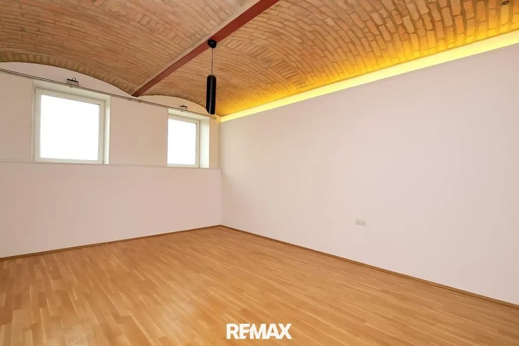 2-Zimmer-Wohnung kaufen in Wien – 62,6 m², € 225.000 – Bild 2 von 17