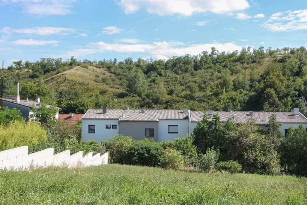 Grundstück kaufen in Neusiedl am See – 1 011 m², € 550.000 – Bild 1 von 8