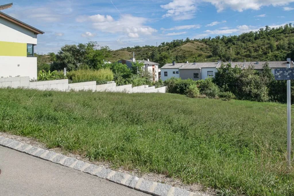 Grundstück kaufen in Neusiedl am See – 1 011 m², € 550.000 – Bild 2 von 8
