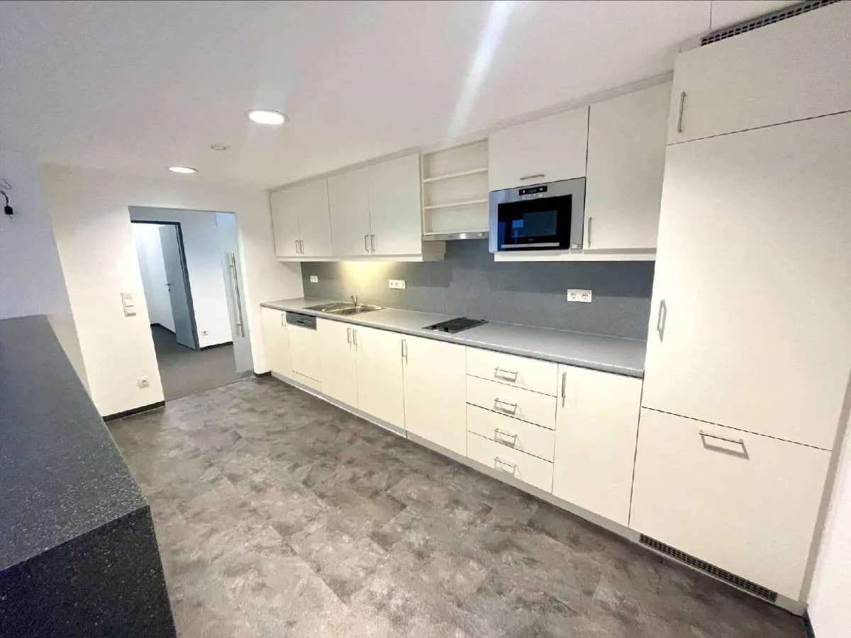 10-Zimmer-Gewerbeimmobilie mieten in Wien – 561 m², € 9.723 – Bild 7 von 18