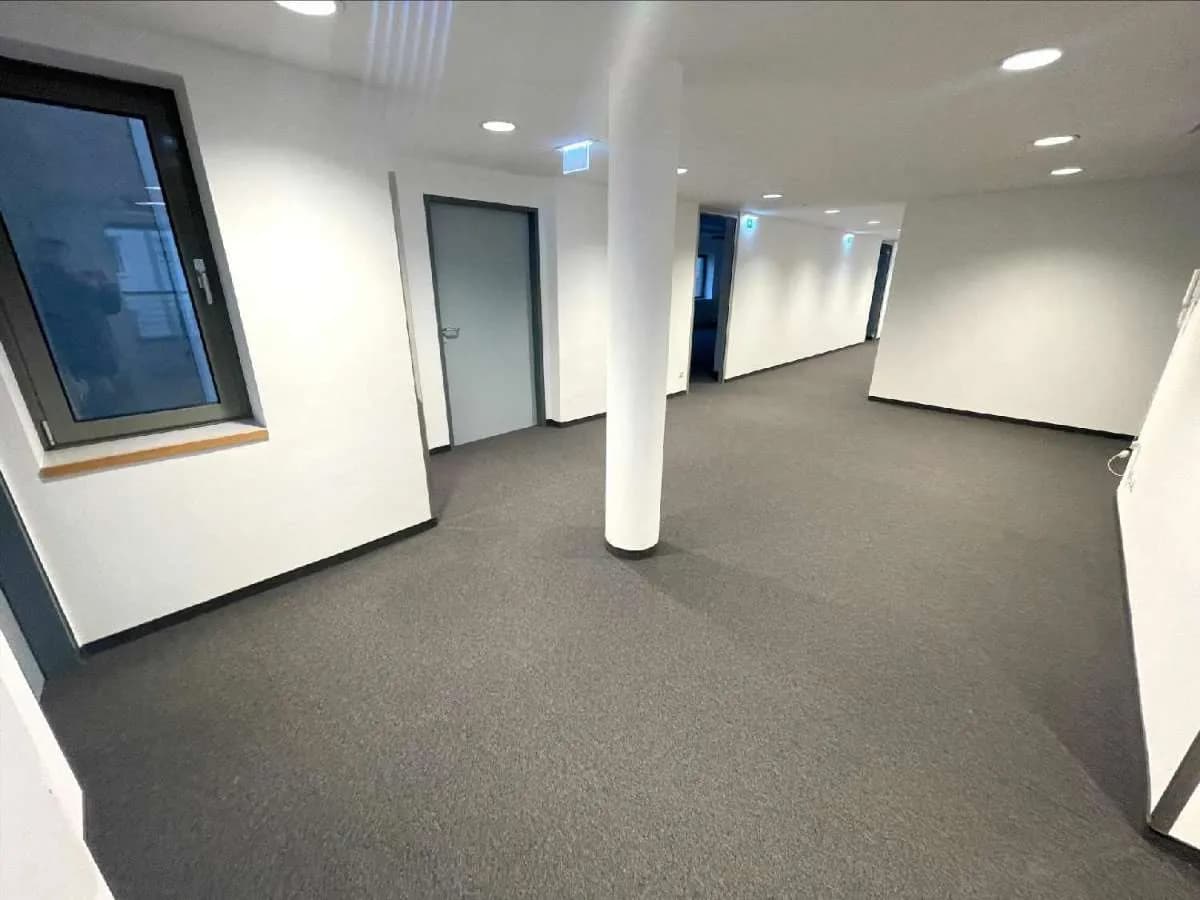 10-Zimmer-Gewerbeimmobilie mieten in Wien – 561 m², € 9.723 – Bild 12 von 18