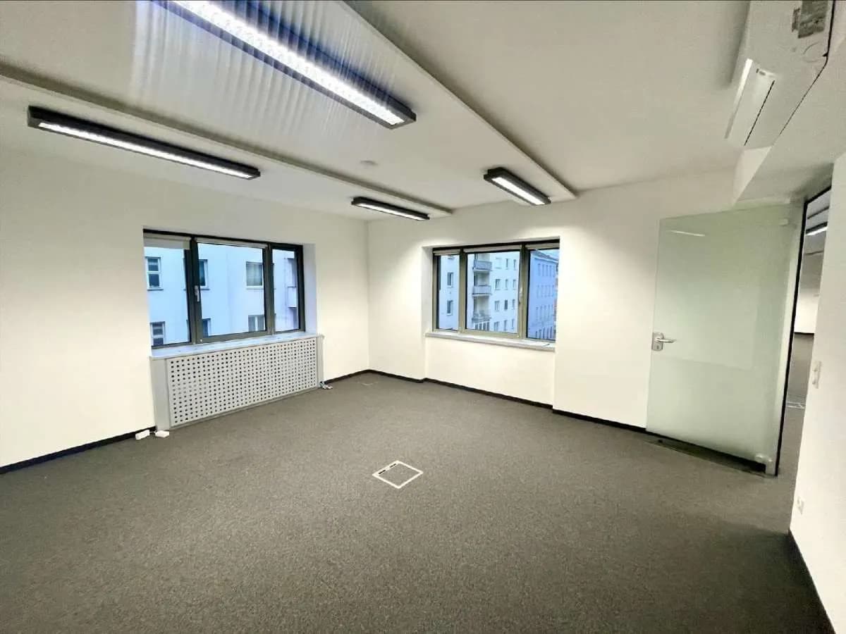 10-Zimmer-Gewerbeimmobilie mieten in Wien – 561 m², € 9.723 – Bild 13 von 18