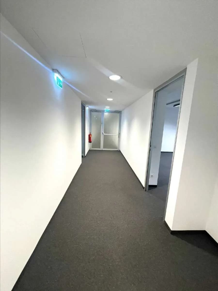 10-Zimmer-Gewerbeimmobilie mieten in Wien – 561 m², € 9.723 – Bild 14 von 18