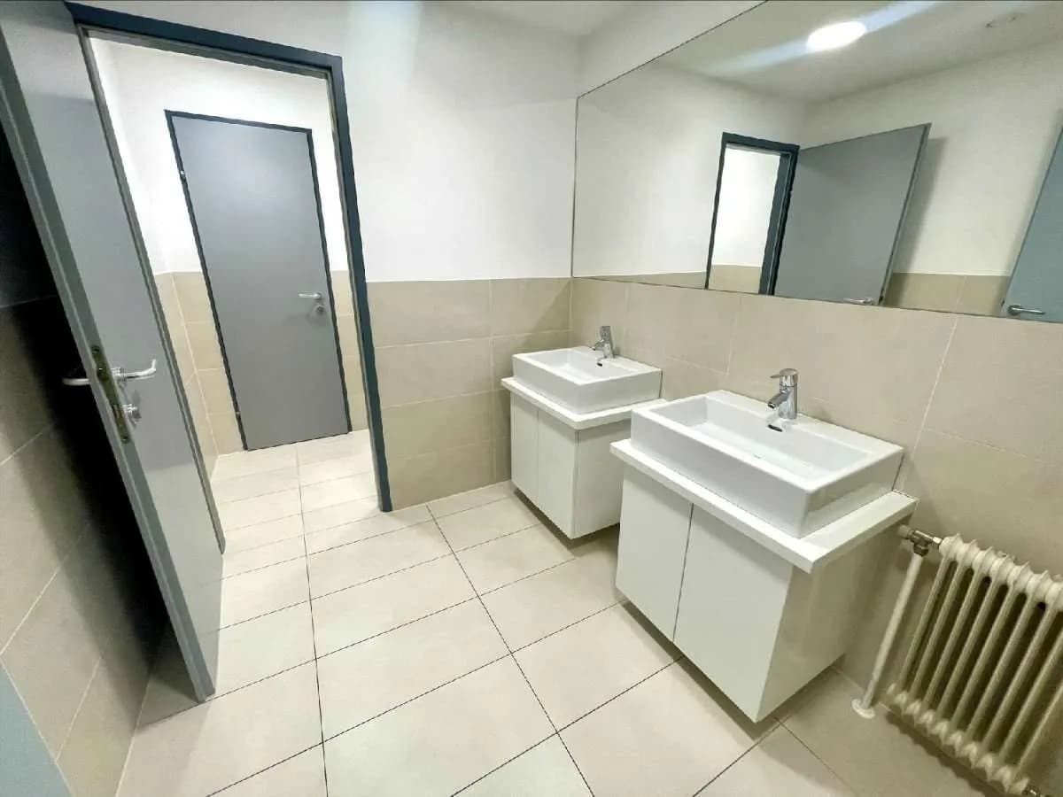10-Zimmer-Gewerbeimmobilie mieten in Wien – 561 m², € 9.723 – Bild 16 von 18