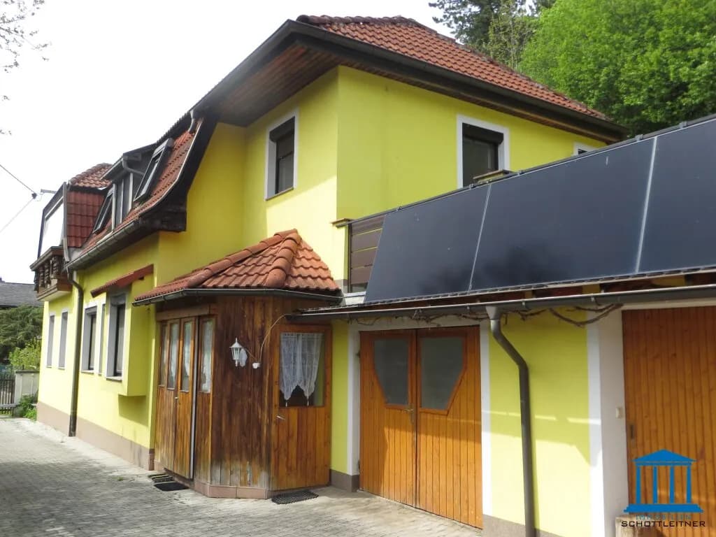 7-Zimmer-Haus kaufen in Neunkirchen – 174 m², € 375.000 – Bild 2 von 33