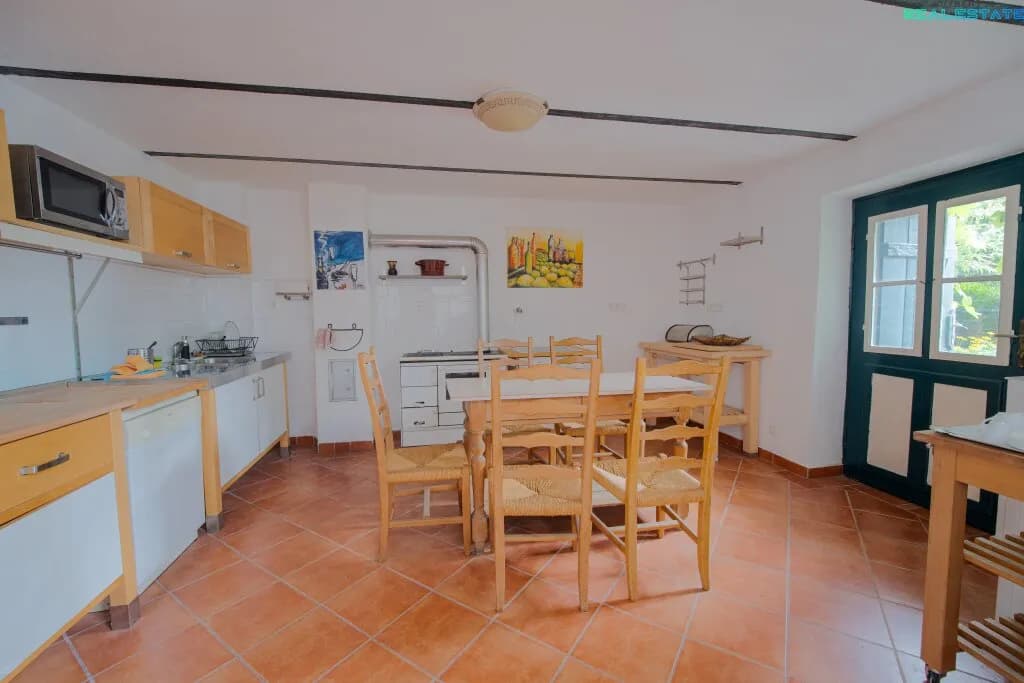 11-Zimmer-Haus kaufen in Oberwart – 377,18 m², € 345.000 – Bild 2 von 34