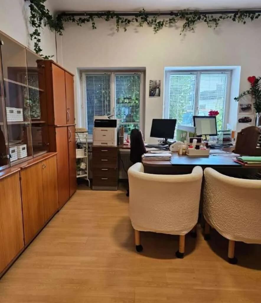 Gewerbeimmobilie mieten in Salzburg-Umgebung – 380 m², € 8