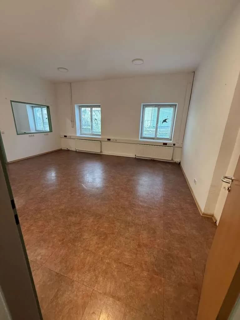 Gewerbeimmobilie mieten in Salzburg-Umgebung – 380 m², € 8 – Bild 8 von 29