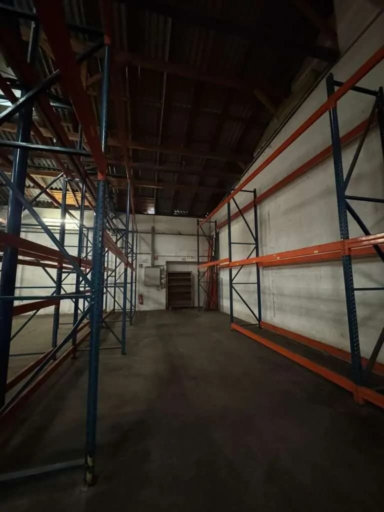 Gewerbeimmobilie mieten in Salzburg-Umgebung – 1 000 m², € 8 – Bild 6 von 10