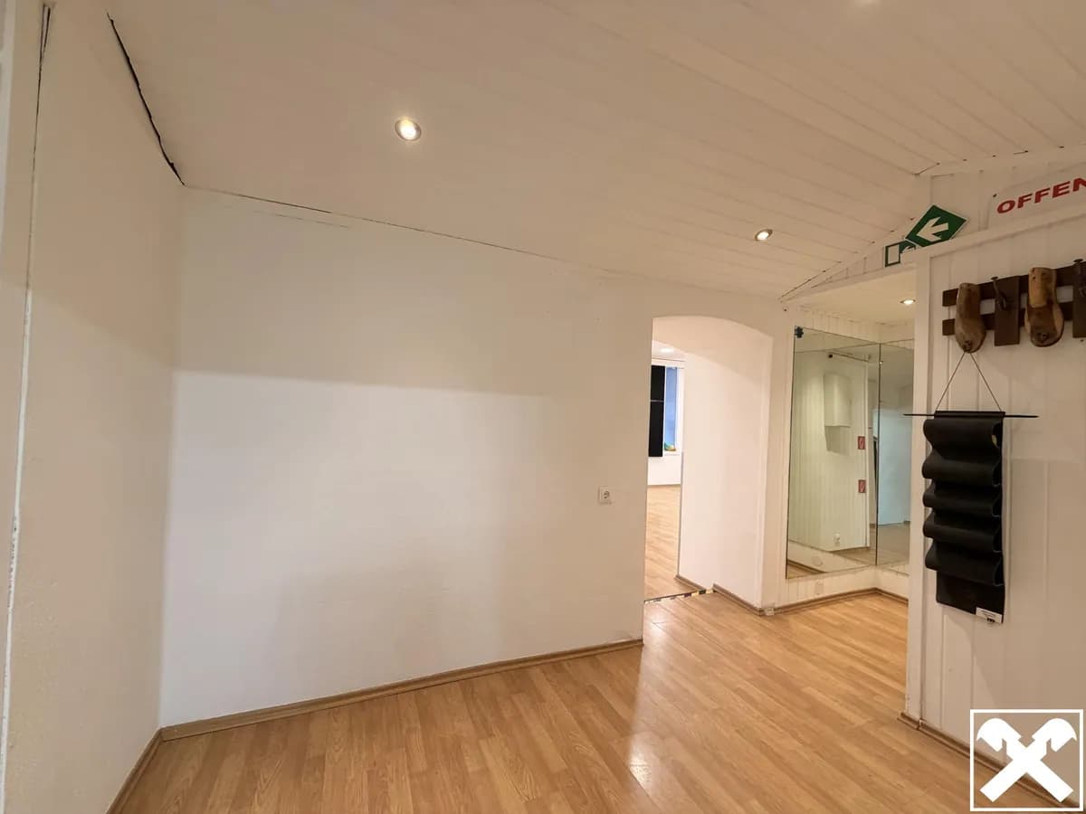 Immobilie kaufen in Innsbruck-Land – 91 m², € 295.000 – Bild 4 von 11