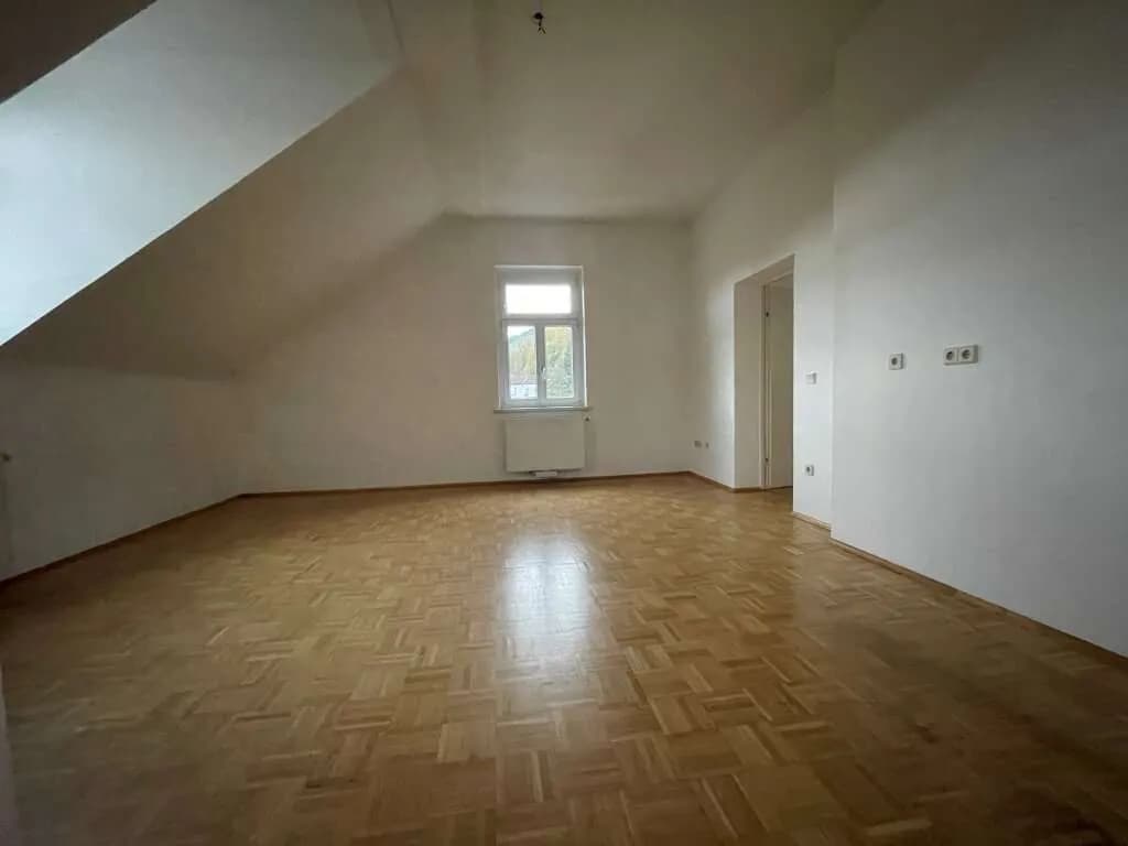 Wohnung mieten in Leoben – 87 m², € 574 – Bild 3 von 9