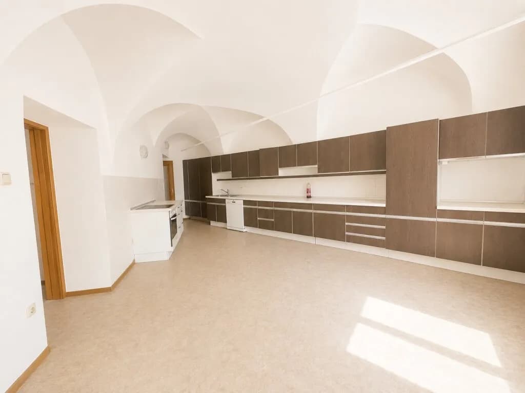 5-Zimmer-Wohnung kaufen in Grieskirchen – 160,62 m², € 116.000 – Bild 4 von 17