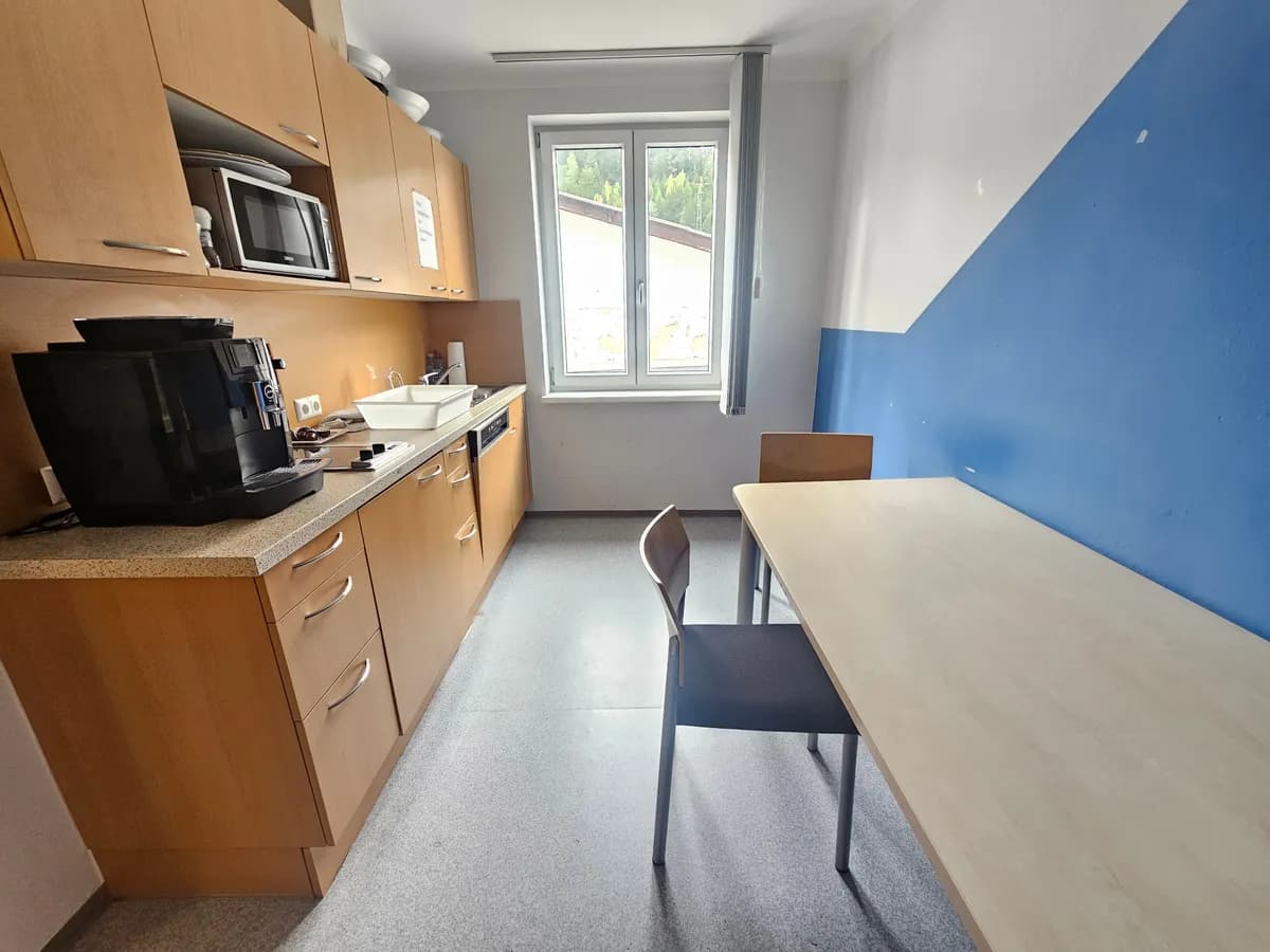 1-Zimmer-Gewerbeimmobilie mieten in Bruck-Mürzzuschlag – 12 m², € 260 – Bild 4 von 10