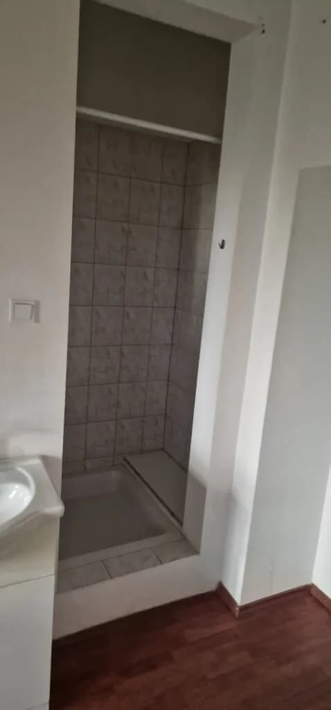 1-Zimmer-Wohnung mieten in Wien – 12,66 m², € 300 – Bild 2 von 4
