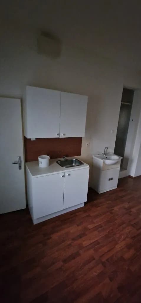 1-Zimmer-Wohnung mieten in Wien – 12,66 m², € 300 – Bild 3 von 4