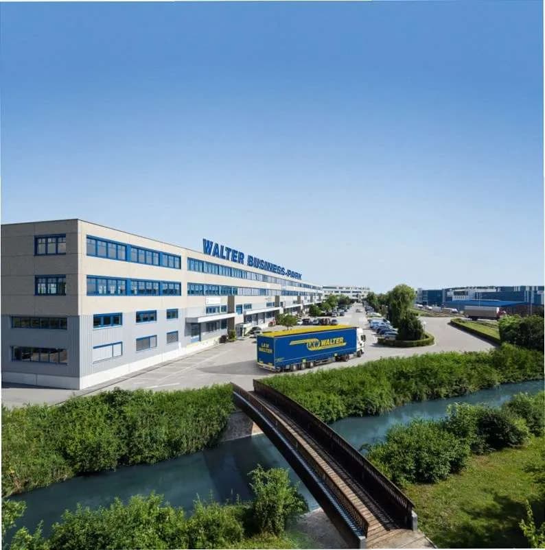 Immobilie mieten in Mödling – 218 m², € 15 – Bild 1 von 8
