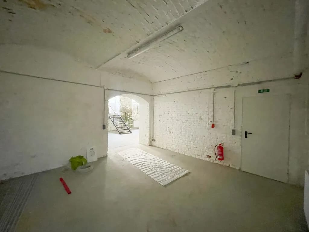 14-Zimmer-Gewerbeimmobilie kaufen in Wien – 288 m², € 199.000 – Bild 3 von 27