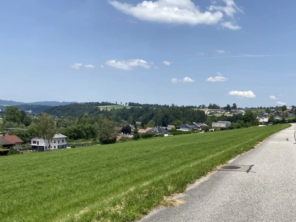 Grundstück kaufen in Vöcklabruck – 595 m², € 110.000