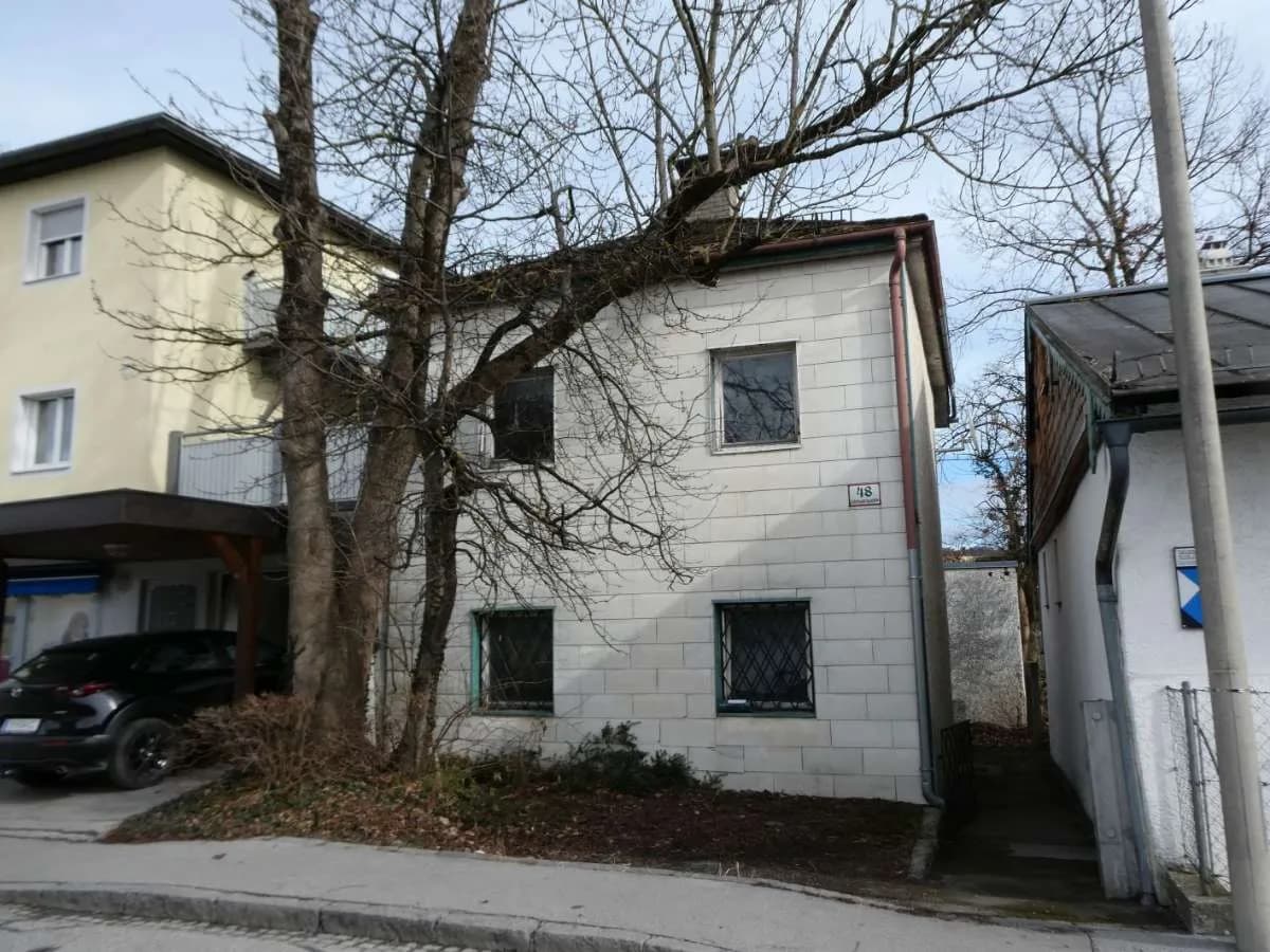 Haus kaufen in Salzburg Stadt – 80 m², € 290.000