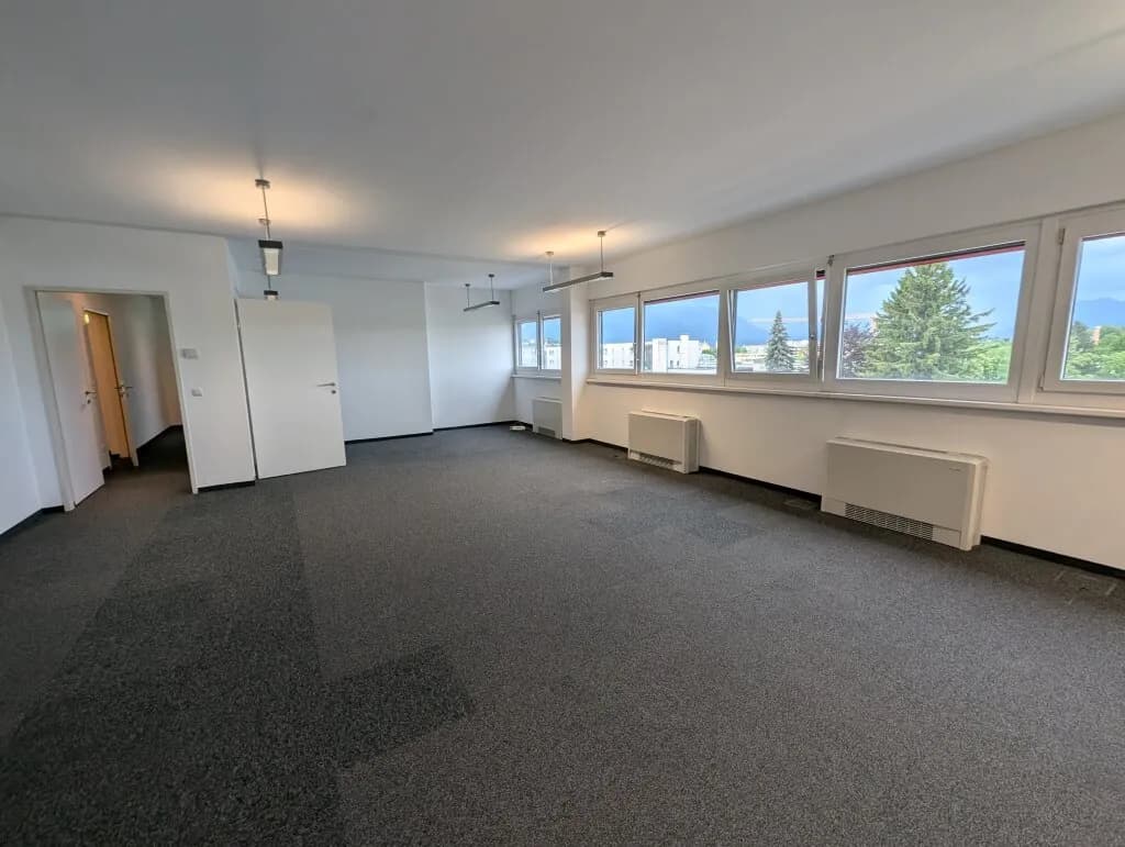 Gewerbeimmobilie mieten in Salzburg Stadt – 132 m², € 2.059