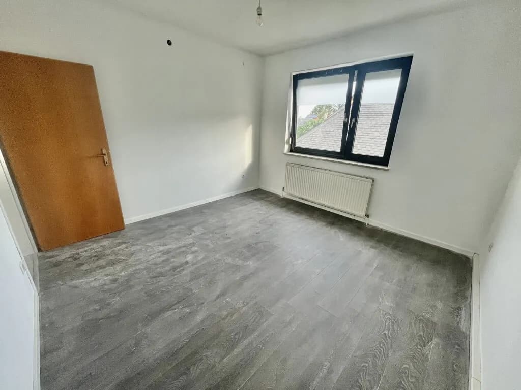 3-Zimmer-Wohnung mieten in Baden – 92 m², € 1.162 – Bild 2 von 9