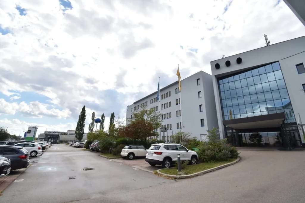 Gewerbeimmobilie mieten in Mödling – 197 m², € 2.075 – Bild 4 von 16