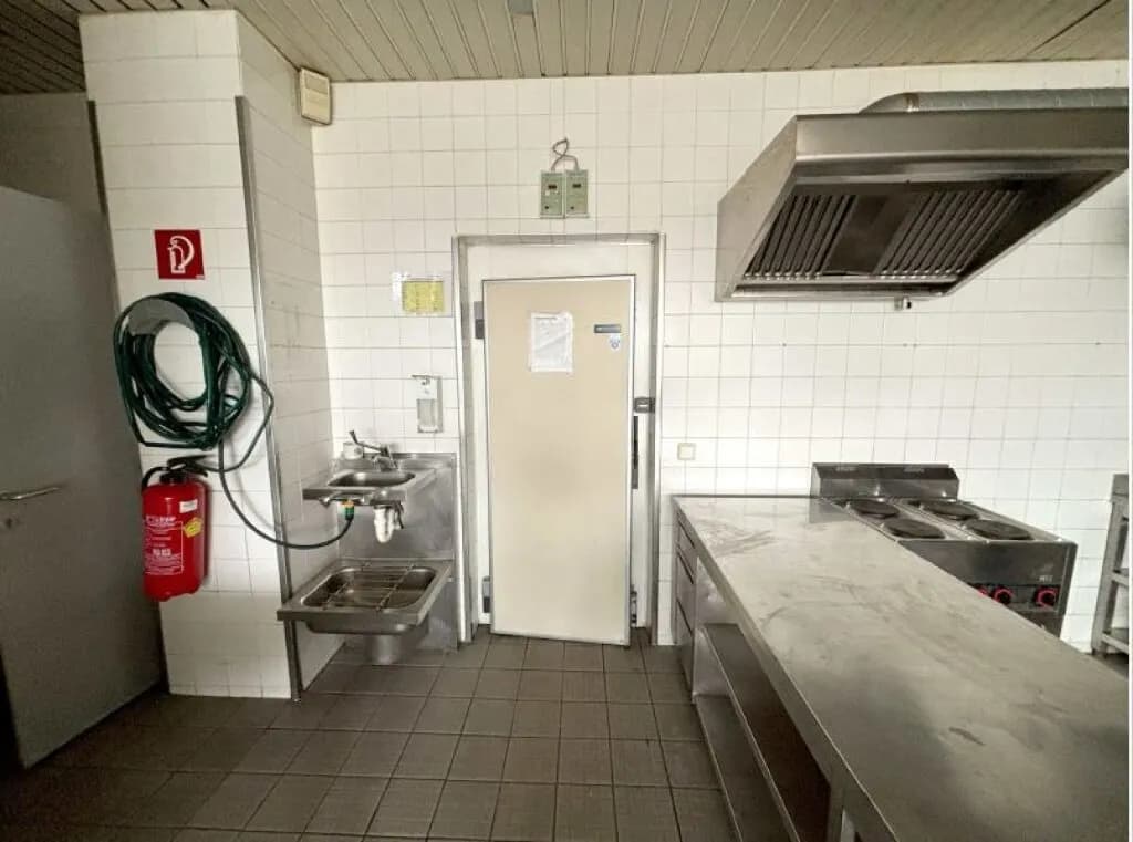 Gewerbeimmobilie mieten in Mödling – 197 m², € 2.075 – Bild 6 von 16