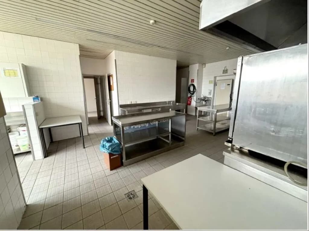Gewerbeimmobilie mieten in Mödling – 197 m², € 2.075 – Bild 10 von 16