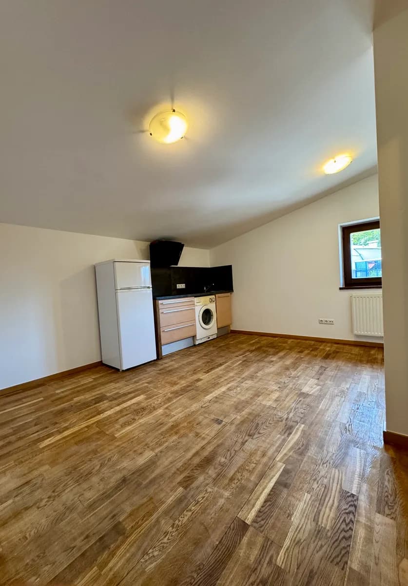 1-Zimmer-Wohnung mieten in Kitzbühel – 23 m², € 550 – Bild 3 von 7