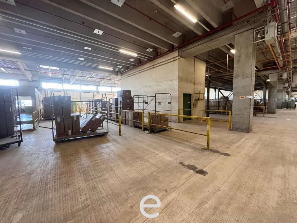 Gewerbeimmobilie mieten in Sankt Pölten – 200 m², € 5