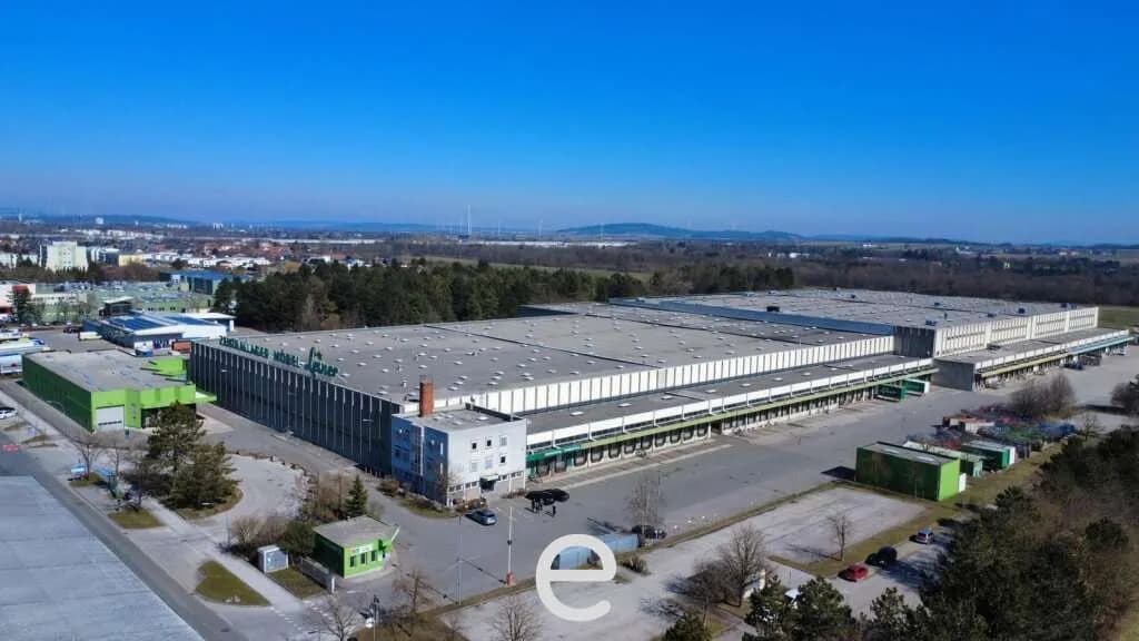 Gewerbeimmobilie mieten in Sankt Pölten – 5 476 m², € 5 – Bild 2 von 12