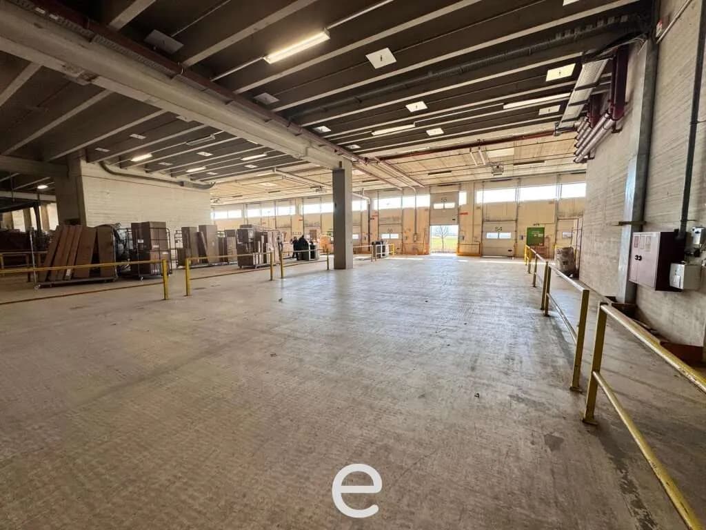 Gewerbeimmobilie mieten in Sankt Pölten – 2 248 m², € 5 – Bild 12 von 14