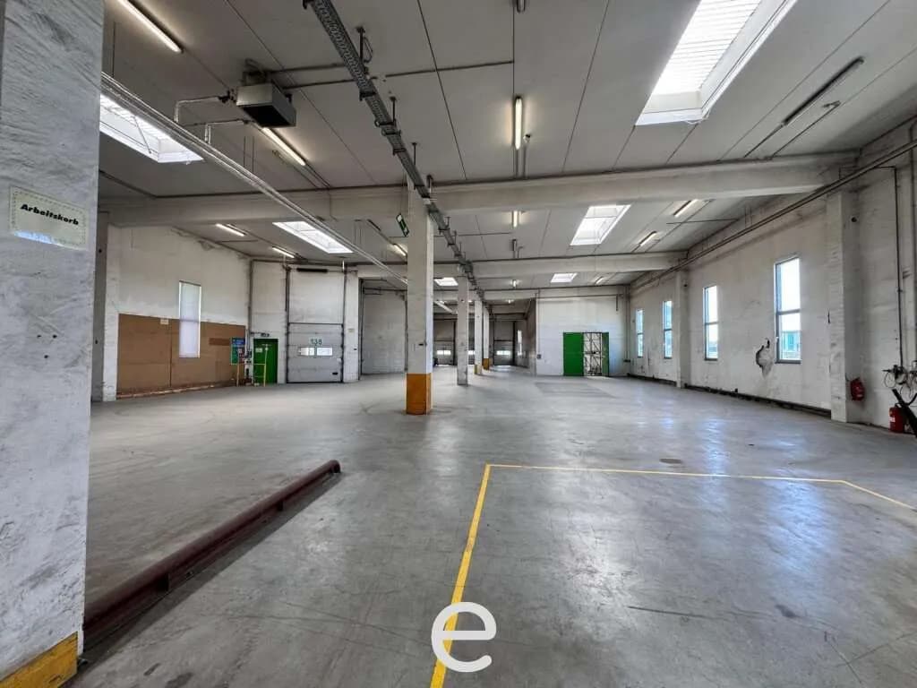 Gewerbeimmobilie mieten in Sankt Pölten – 3 917 m², € 2 – Bild 2 von 7