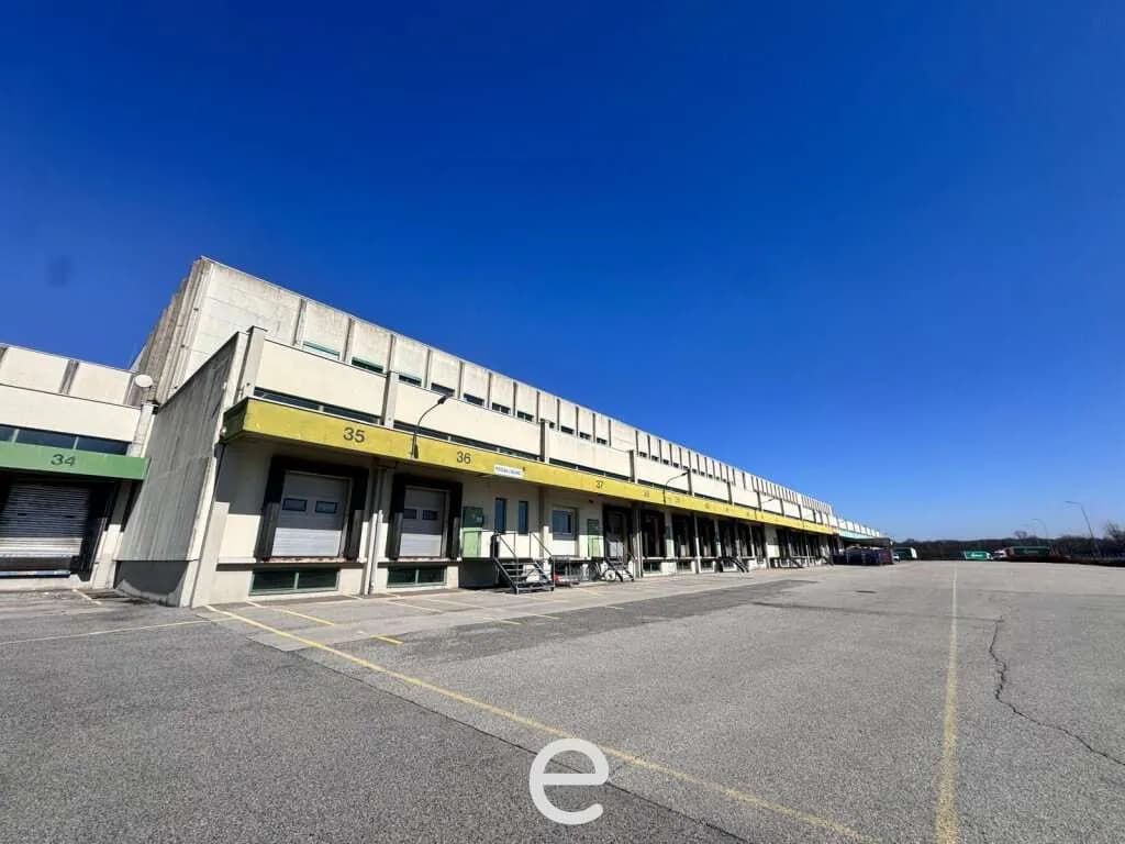 Gewerbeimmobilie mieten in Sankt Pölten – 4 089 m², € 2 – Bild 3 von 14